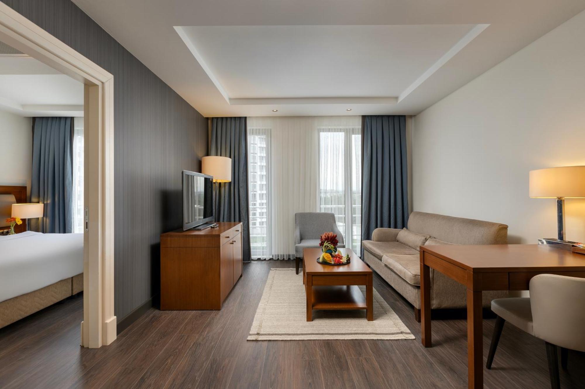 Miracle Istanbul Asia Airport Hotel & Spa Exterior photo